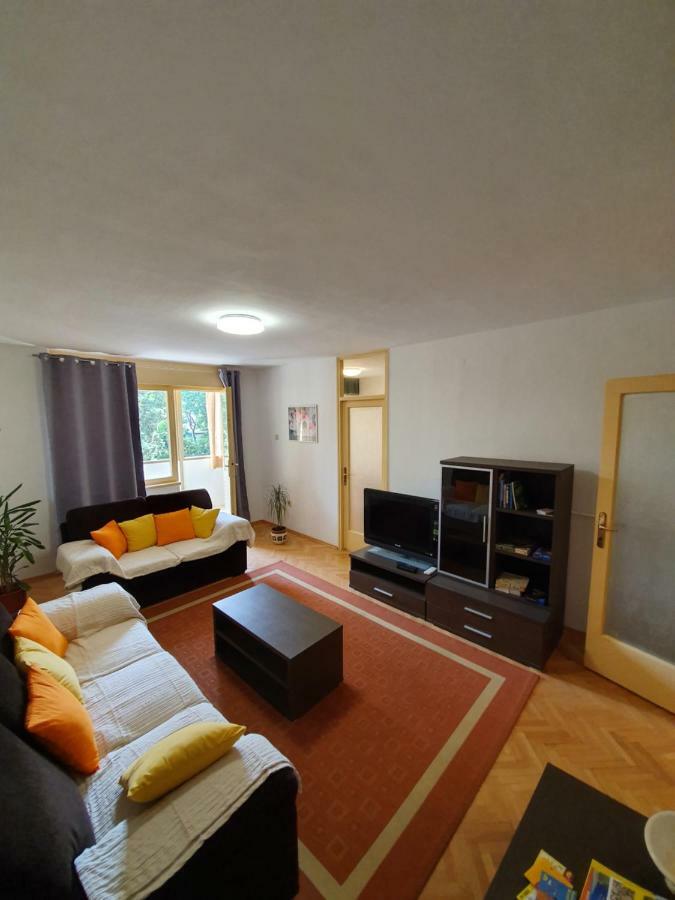 Apartman Val Pula Exterior foto
